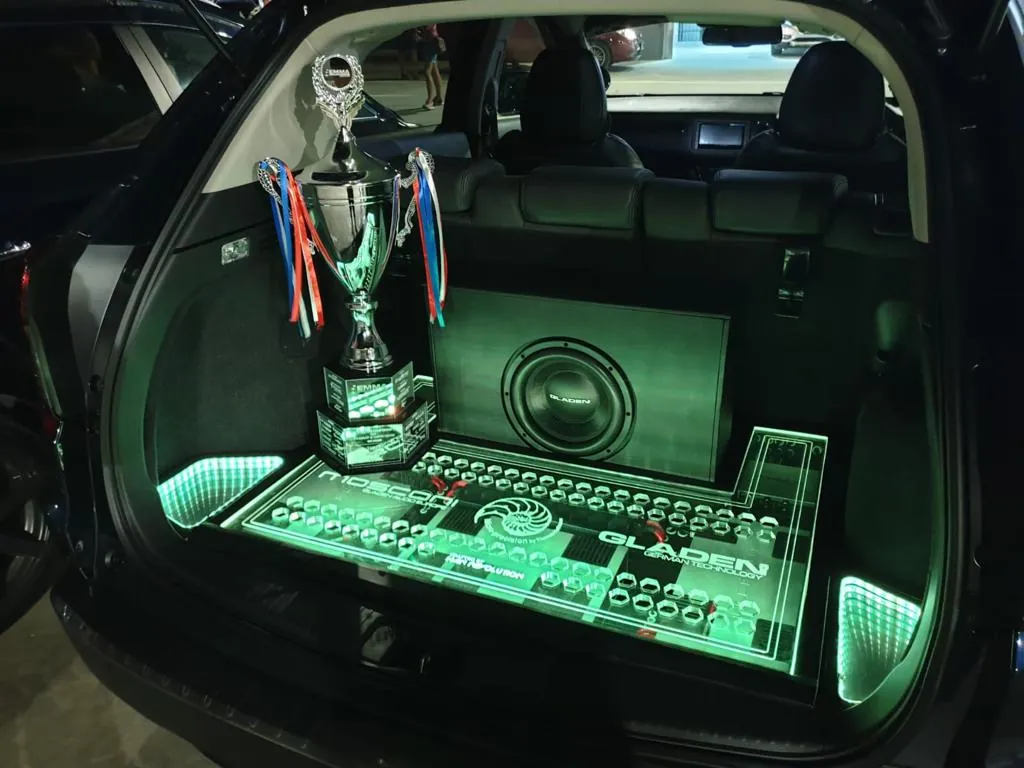 Skill 4000 winning build with green-lit boot installation